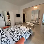 Tiny House * 巴里