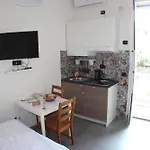 Tiny House *