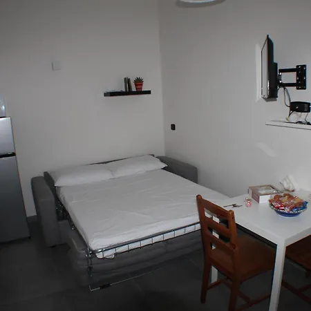 Apartment Tiny House *