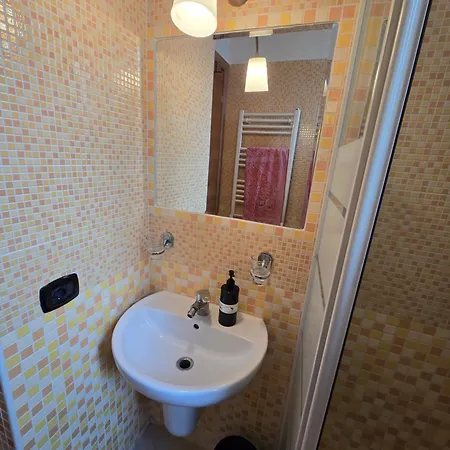 Apartment Tiny House Bari