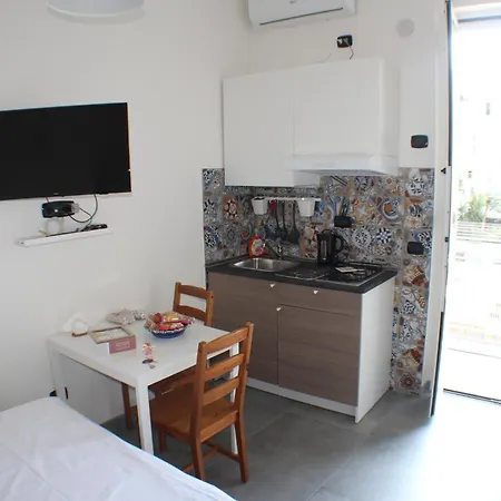 Tiny House *