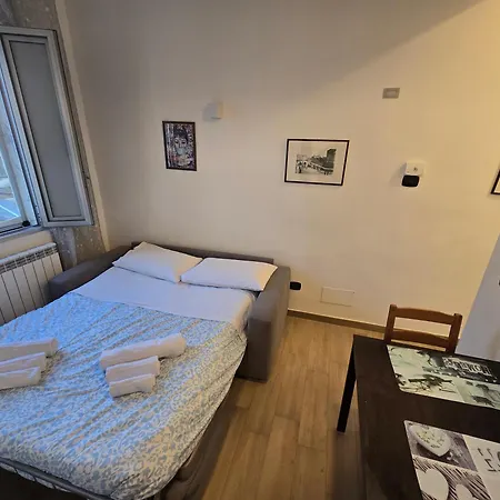 Tiny House Apartment *
